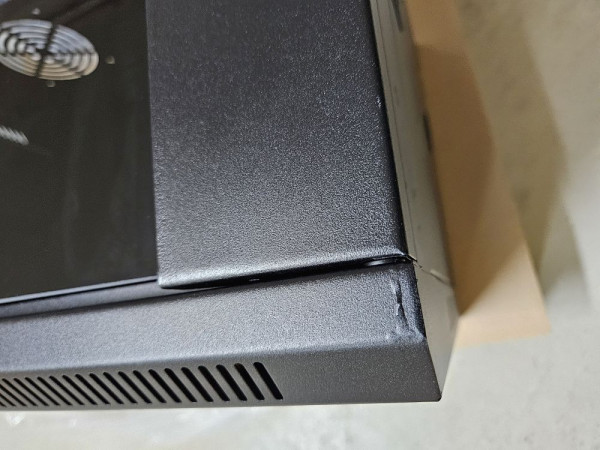 ALLNET 19"Wandgehäuse, 6HE, 1-teilig, T450mm, Schwarz, SMC-Serie,*Demoschrank mit Lackfarbfehler un